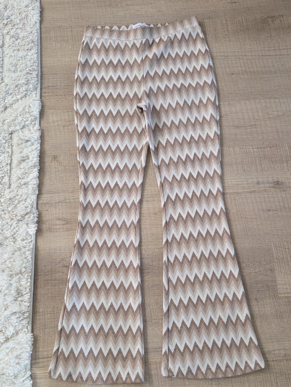Vanilla Star Beige & Cream Chevron Top
